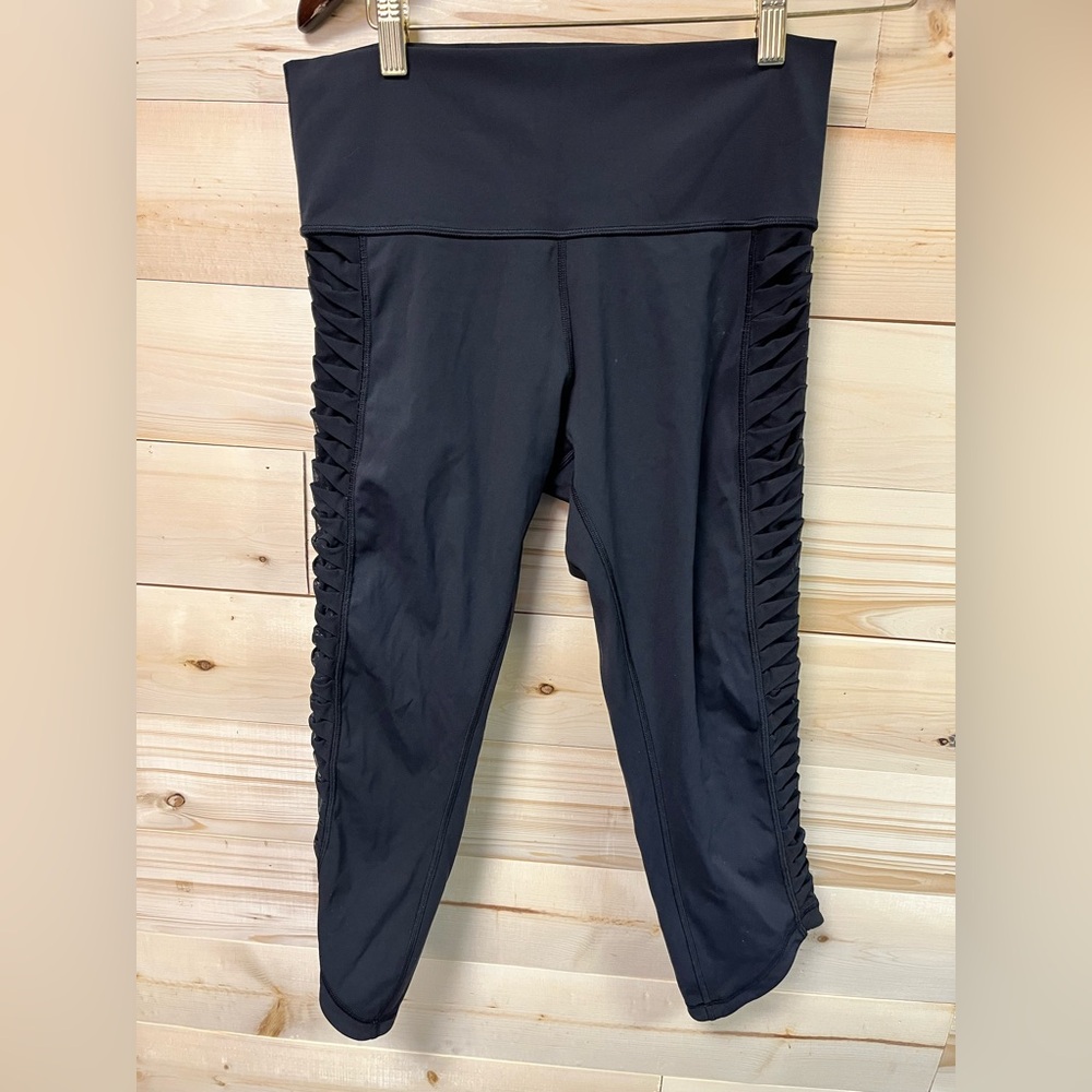 Lululemon Crop Leggings Size 8 Sheer Side Accents